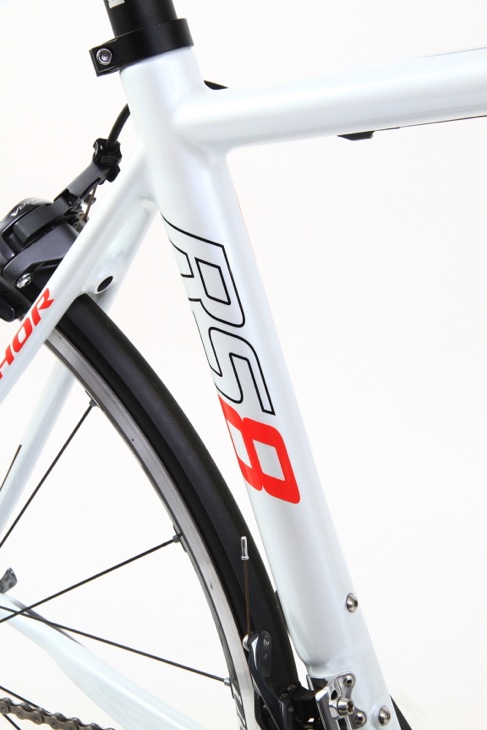 アンカー RS8 ELITE RIS9のDNAを受け継ぐホビーライダー向け